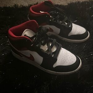 Size 4y retro 1